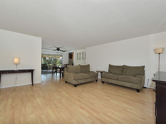 2nd image of 1922 Pamela Ln