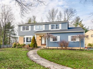 742 Fremont Ln, Mount Laurel, NJ 08054