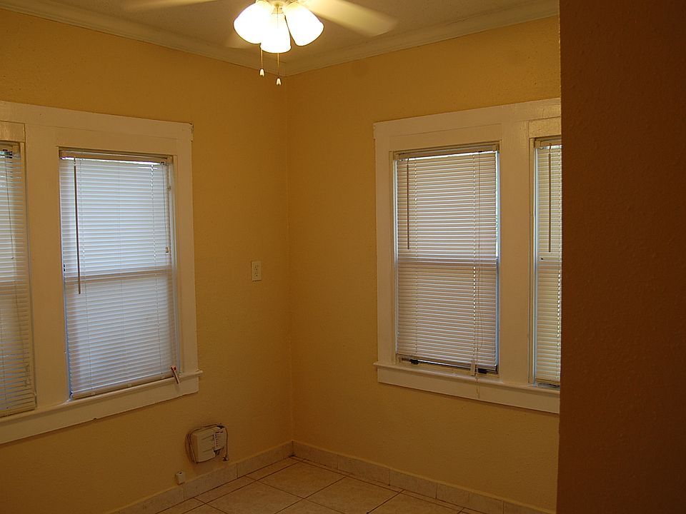 1st image of 3408 Lindell Ave