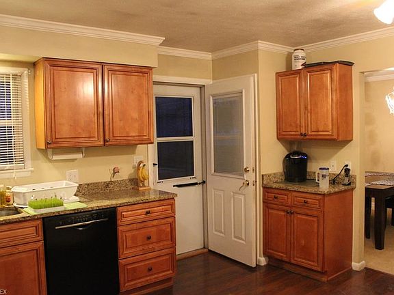 3rd image of 54 Woodworth Ave