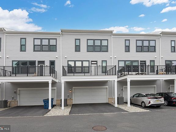 5th image of 103 Vaughn Drive Ext