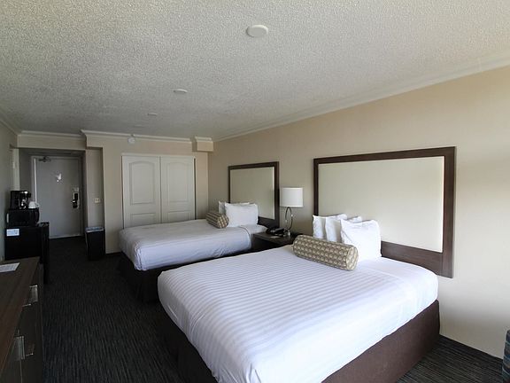 5th image of 1105 S Ocean Blvd. #650