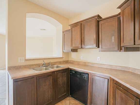 5th image of 6407 W Cambridge Ave