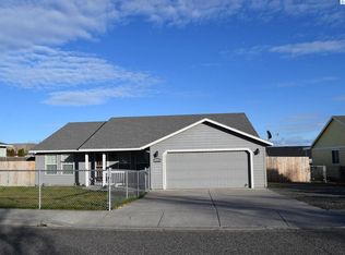 1542 NE 13th St, Benton City, WA 99320