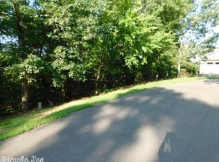 1 Gandia Pl, Hot Springs Village, AR 71909