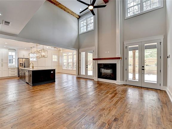 5th image of 3609 Centerville Rosebud Rd