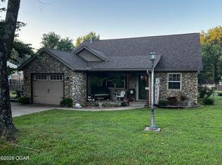 203 E 5th St, Purcell, MO 64857