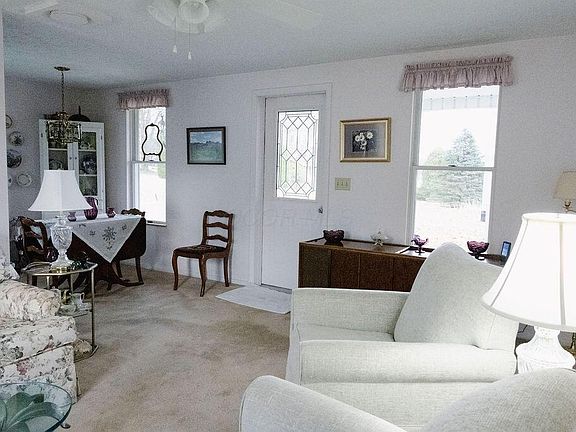 5th image of 19 Avalon Rd