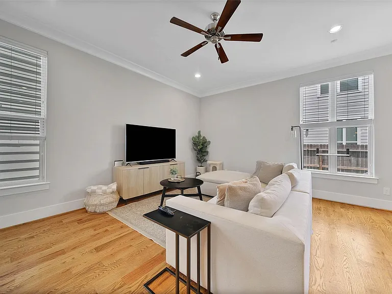 1808 Napa Creek Ln — Photo 5