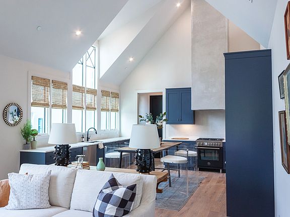 5th image of 115 Breakspear Ln