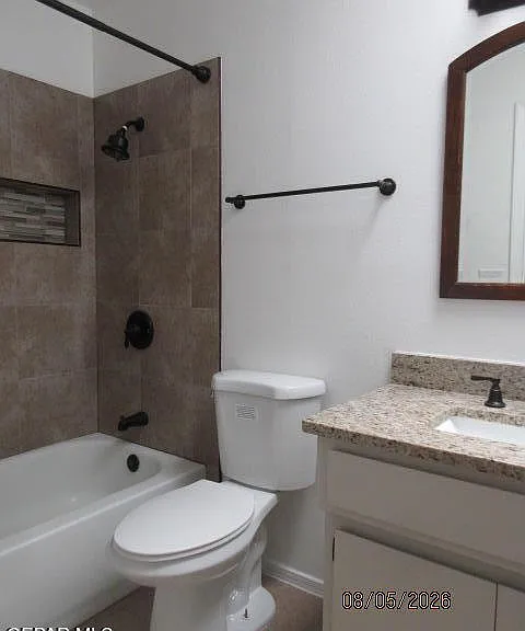 665 La Chapa Ave #B — Photo 16