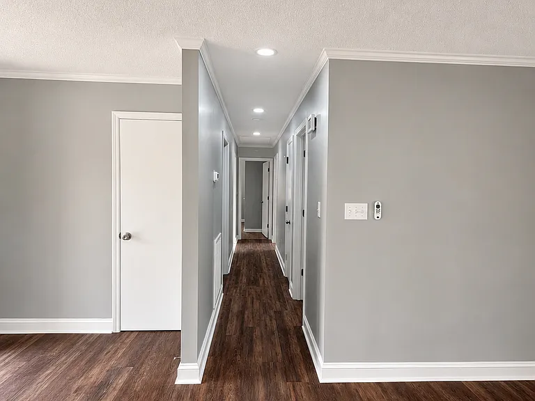 101 Bayview Cir — Photo 11