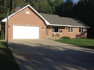 5179 18th Rd, Escanaba, MI 49829