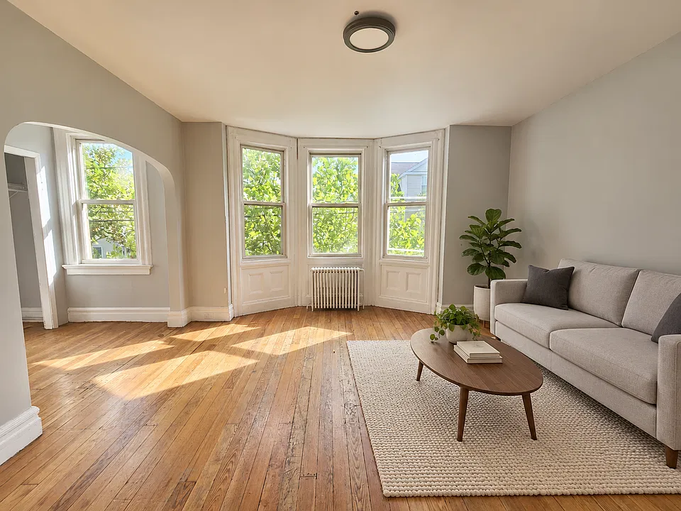 261 New York Ave #201