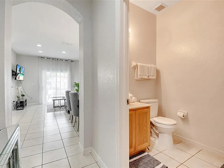2713 Bushman Dr — Photo 29