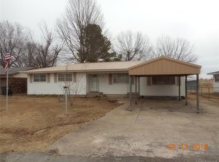 703 7th Ave, Warner, OK 74469