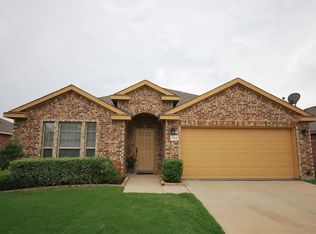 122 Meadow Crest Dr, Princeton, TX 75407
