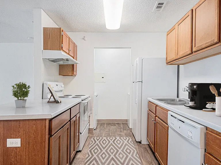 Pine Tree Apartments — Photo 9
