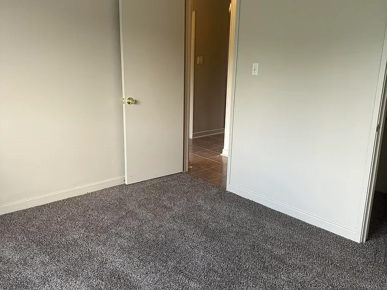 506 Grand Pre Blvd — Photo 9