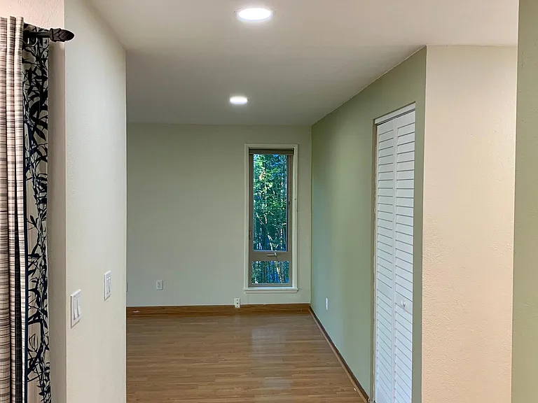 12349 Roosevelt Way NE #402 — Photo 20
