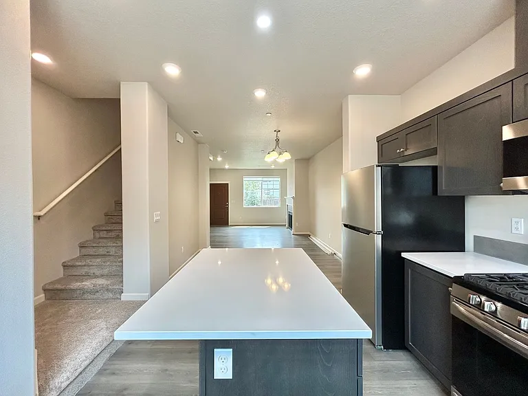 7211 NW Eleanor Ave — Photo 56