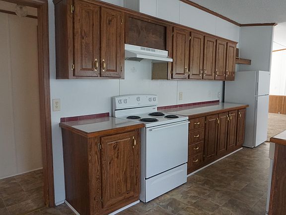 5th image of 1993 Creekwood Dr