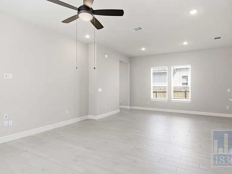 4910 Warm Wassail Dr — Photo 8