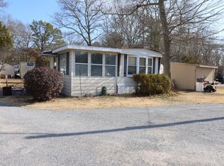 1538 Speonk Riverhead Rd, Speonk, NY 11972