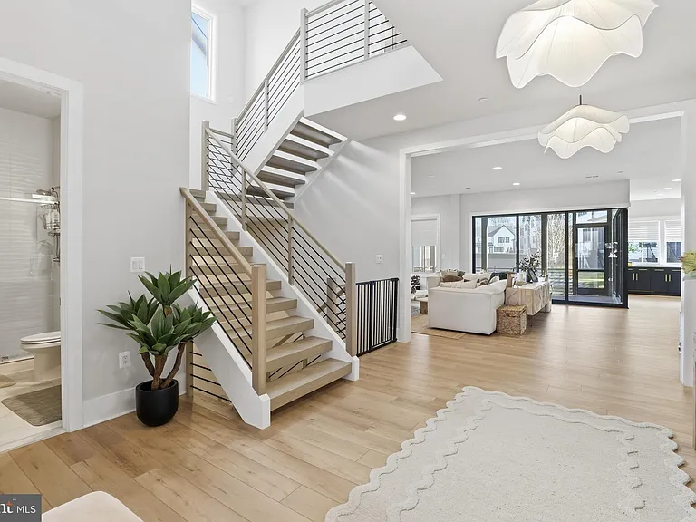 9725 Lantana Way — Photo 16