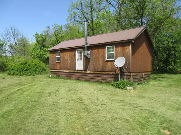 6800 Center Rd, Philo, OH 43771