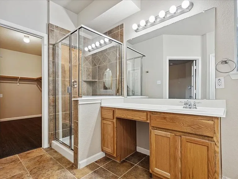 708 San Antonio Trl — Photo 21