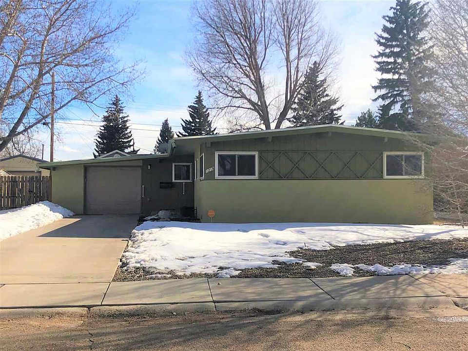 1st image of 1218 Sanders Dr