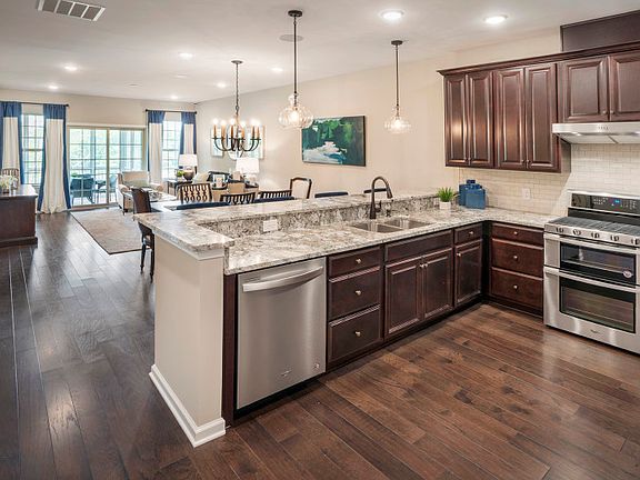 Open layout great for entertaining