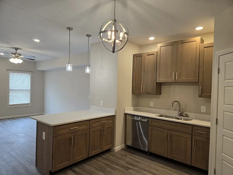Sinclair Ridge Apartments — Photo 23