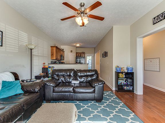 5th image of 2507 New Holland Cir