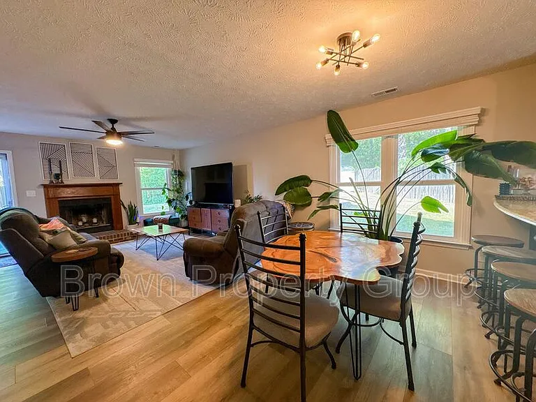 5813 Bacarro Pl — Photo 6
