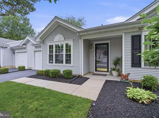657 Chancery Ln, Absecon, NJ 08205