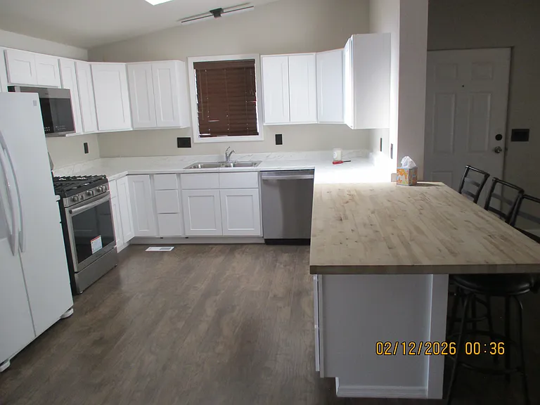 3001 W Young — Photo 2