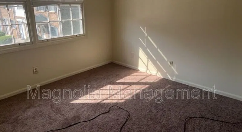3 bed, 2.0 bath, $1,025 — Photo 2
