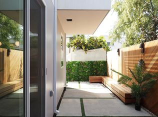 3571 Helms Ave #A, Culver City, CA 90232