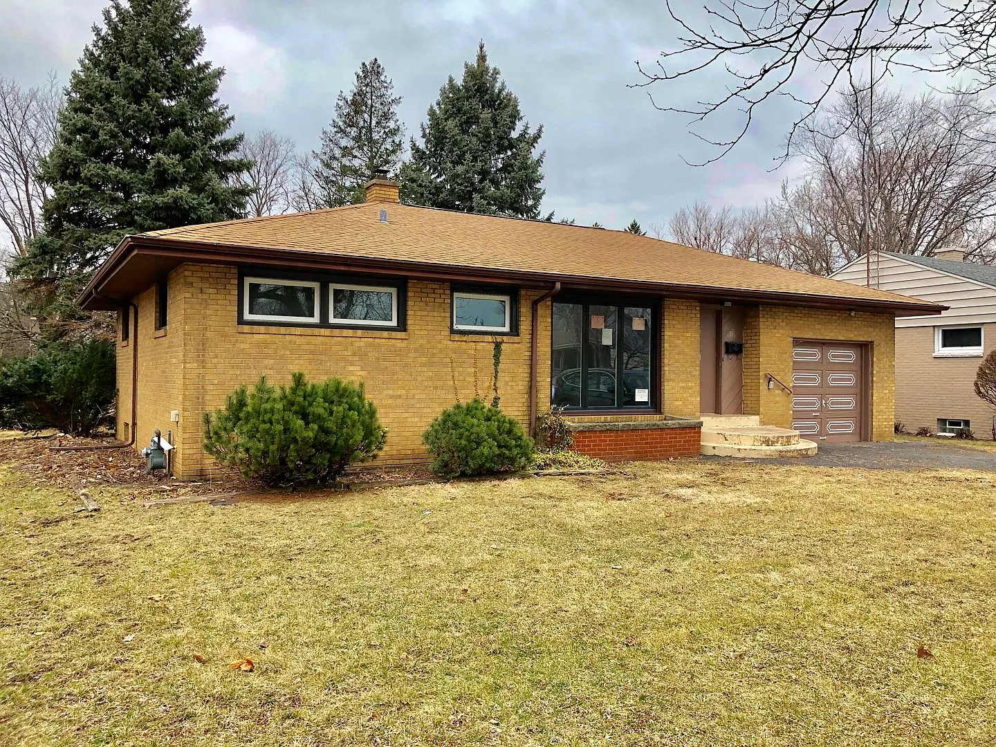 19 Reedwood Dr photo 1