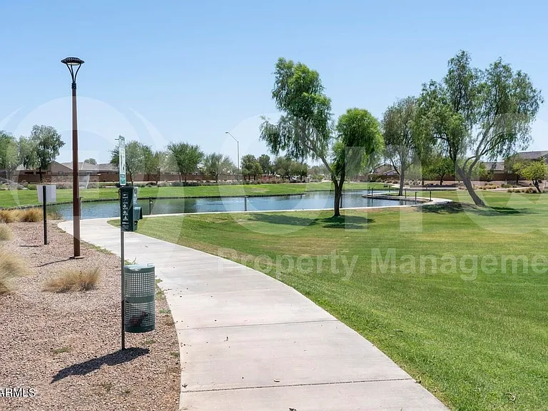 35916 W Catalonia Dr — Photo 26
