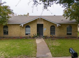 3306 Janwood Ln, Garland, TX 75044