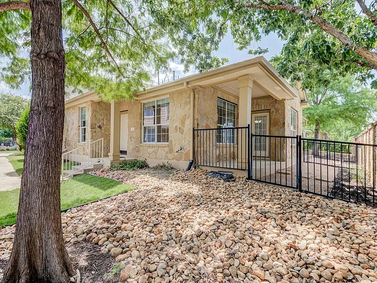 16100 S Great Oaks Dr #3803 — Photo 2