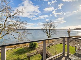 1100 E Treasure Island Dr, Allyn, WA 98524