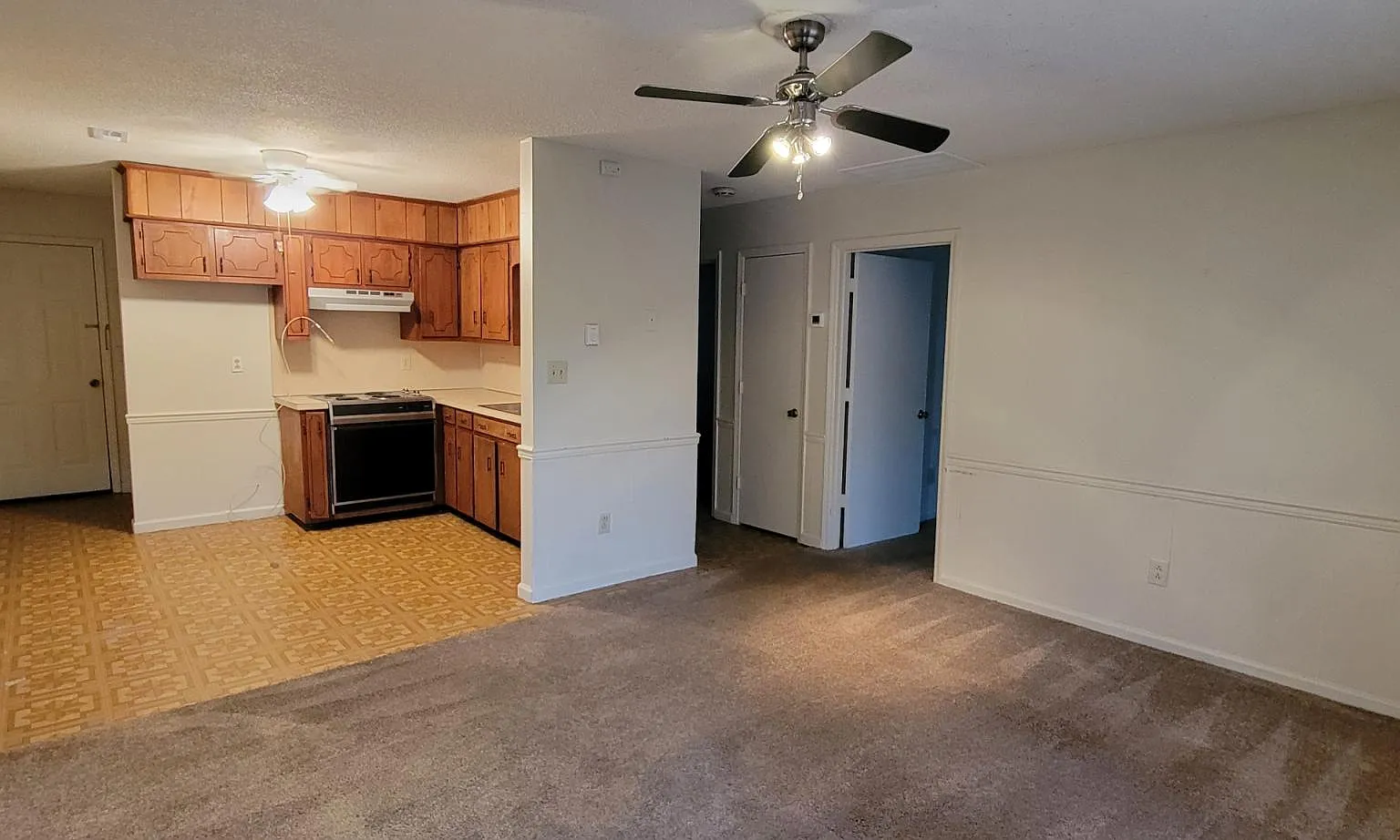 2 bed, $795 — Photo 2