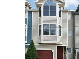 2 Raritan Pointe, Lambertville, NJ 08530