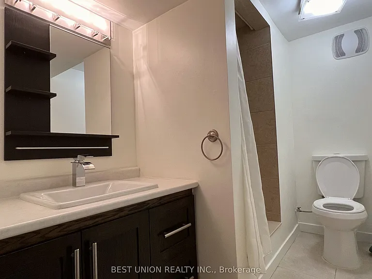 41 Lavina Cres — Photo 14