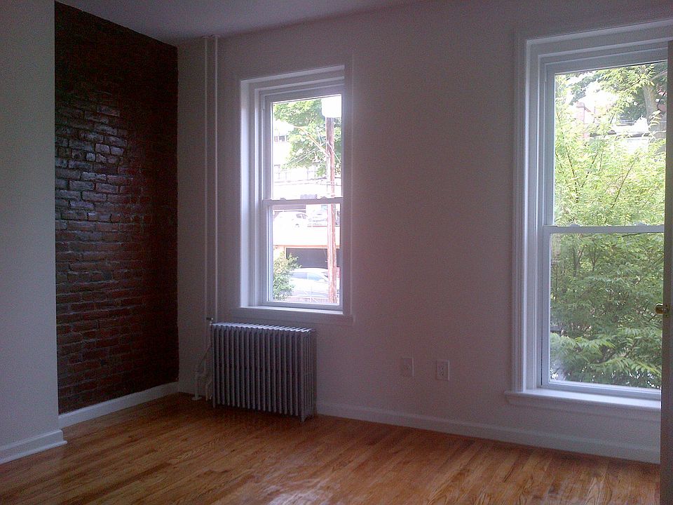 1st image of 46 Montgomery Ave #2
