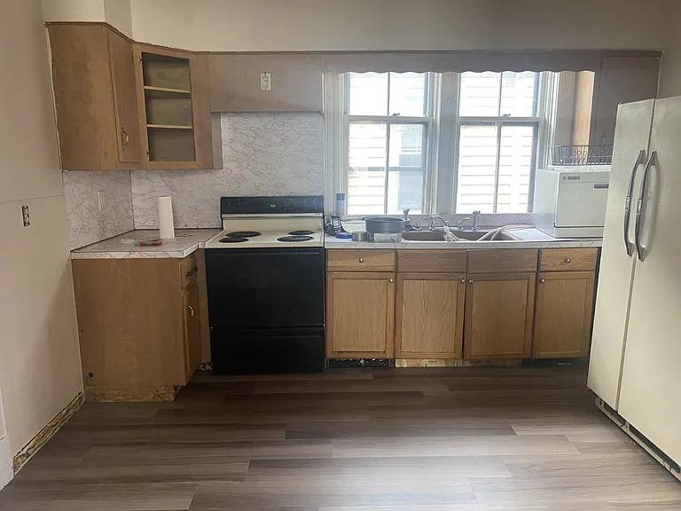 169 7th Ave #2F — Photo 3
